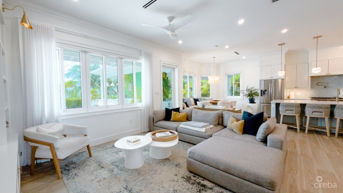 THE SHORES CANAL FRONT HOME