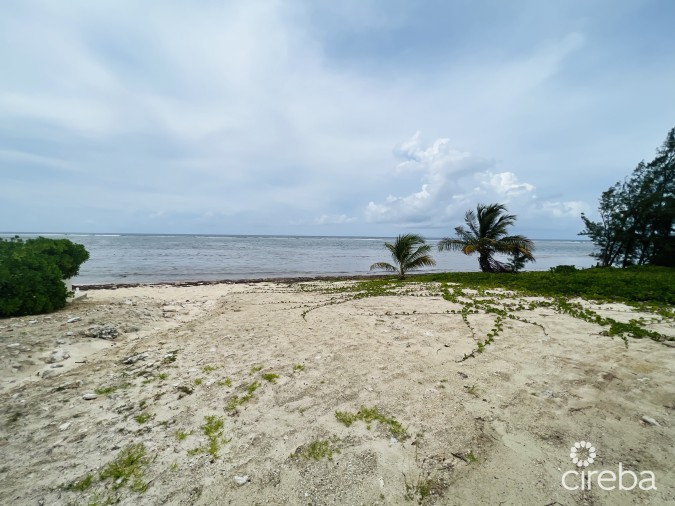 EAST END PARADISE VILLAS.  3 BED, 3 BATH + DEN WITH PRIVATE BEACH