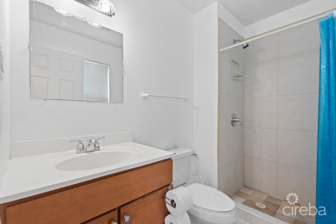 EAST END PARADISE VILLAS.  3 BED, 3 BATH + DEN WITH PRIVATE BEACH