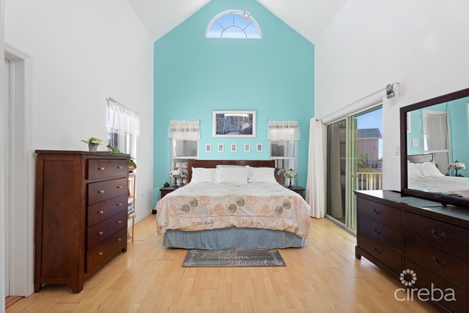 EAST END PARADISE VILLAS.  3 BED, 3 BATH + DEN WITH PRIVATE BEACH