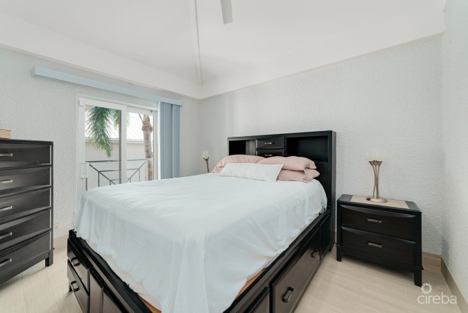 SUNSET COVE 3RD FLOOR RENOVATED 2 BEDROOM