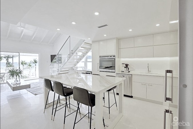 VILLAS OF THE GALLEON #39 - STUNNING REMODEL