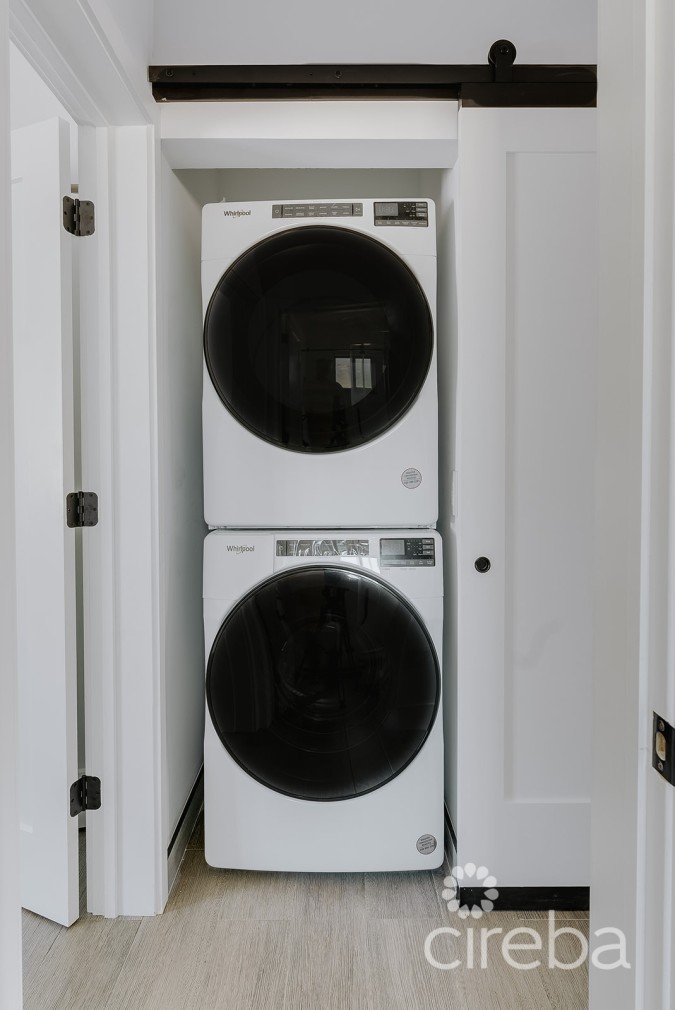 KINGSLEY TOWNHOMES 2 BED PLUS DEN UNIT 3.