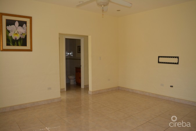 ROYAL HEIGHTS HALF DUPLEX