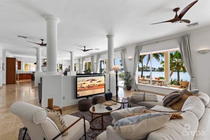 PIECES OF EIGHT - RARE 200 FT BEACHFRONT ESTATE, CAYMAN KAI / RUM POINT