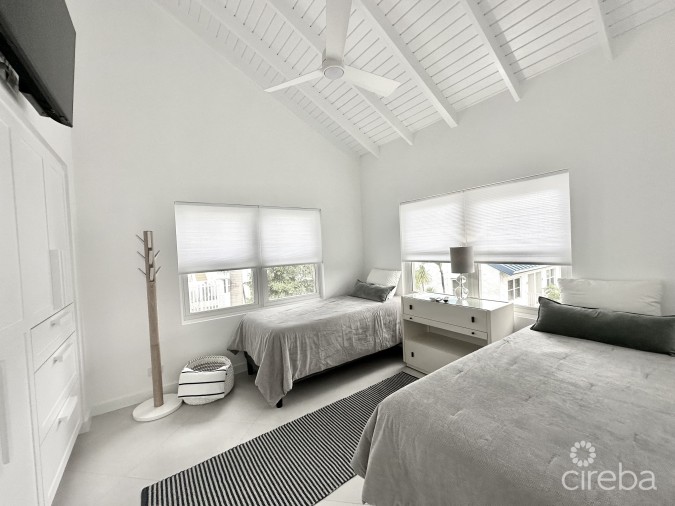 VILLAS OF THE GALLEON #39 - STUNNING REMODEL