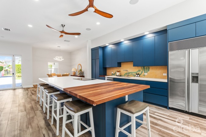 JACARANDA COURT 35, SOUTH SOUND HOME