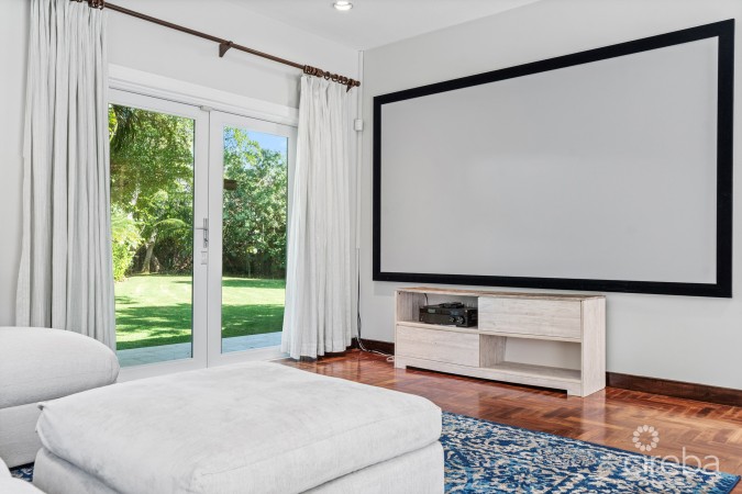 JACARANDA COURT 35, SOUTH SOUND HOME