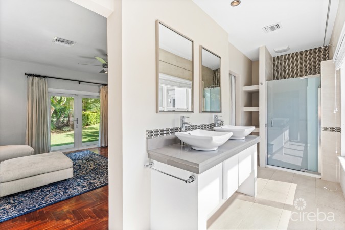 JACARANDA COURT 35, SOUTH SOUND HOME