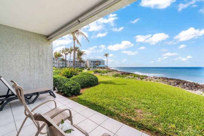 OCEANFRONT SPACIOUS GROUND FLOOR OCEAN POINTE VILLAS