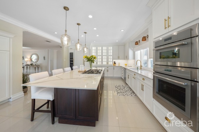 GOVERNORS HARBOUR ESTATE HOME