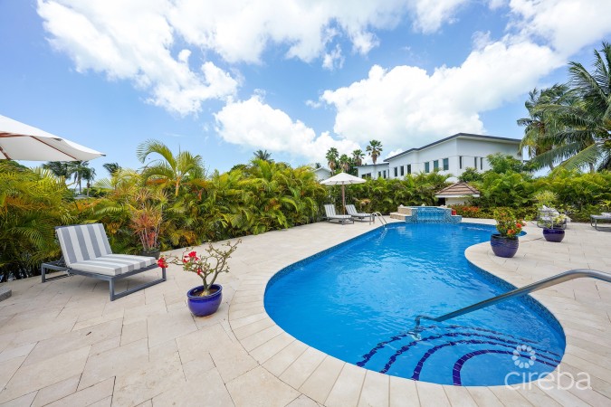 GOVERNORS HARBOUR ESTATE HOME