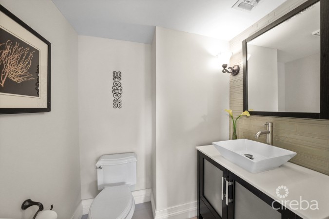 GOVERNORS HARBOUR ESTATE HOME