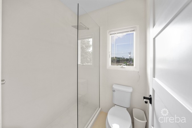 GOVERNORS HARBOUR ESTATE HOME