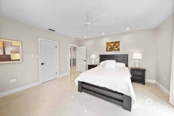 GOVERNORS HARBOUR ESTATE HOME