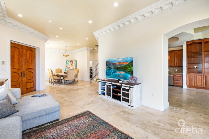 VISCAYA HOME, GOVERNOR'S HARBOUR CREEK