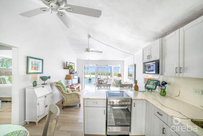 SEA LODGES OF CAYMAN KAI - PRIME ONE BEDROOM BEACHFRONT CONDO