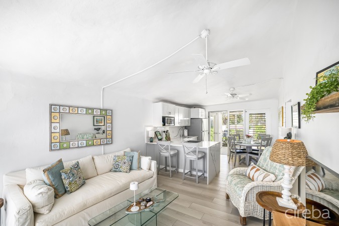 SEA LODGES OF CAYMAN KAI - PRIME ONE BEDROOM BEACHFRONT CONDO