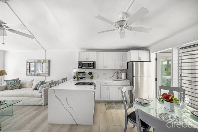 SEA LODGES OF CAYMAN KAI - PRIME ONE BEDROOM BEACHFRONT CONDO