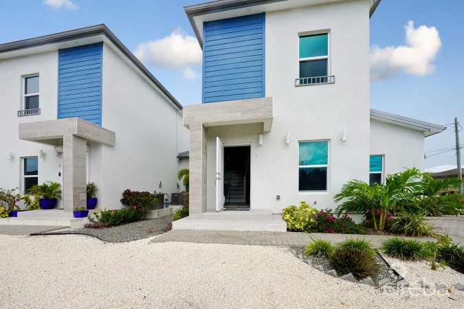 MODERN DUPLEX 3 BED ABBEY VILLAS