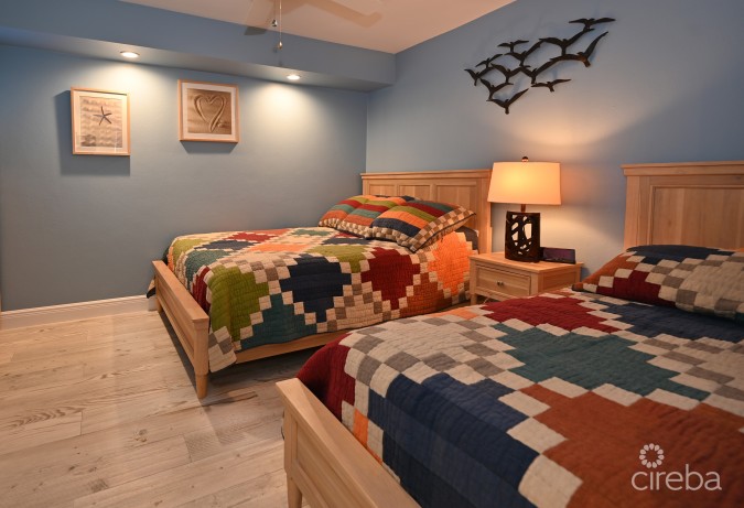 DISCOVERY POINT CLUB BEACHFRONT