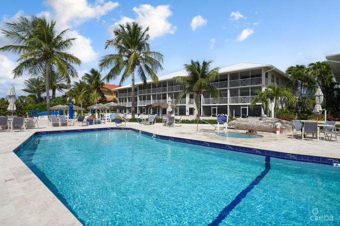 DISCOVERY POINT CLUB BEACHFRONT