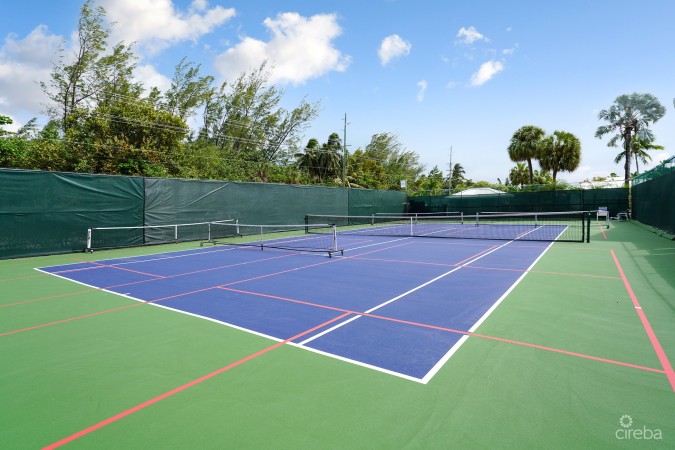 DISCOVERY POINT CLUB BEACHFRONT