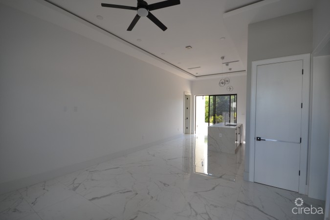 BLOOMBURY VILLAS BRAND NEW!