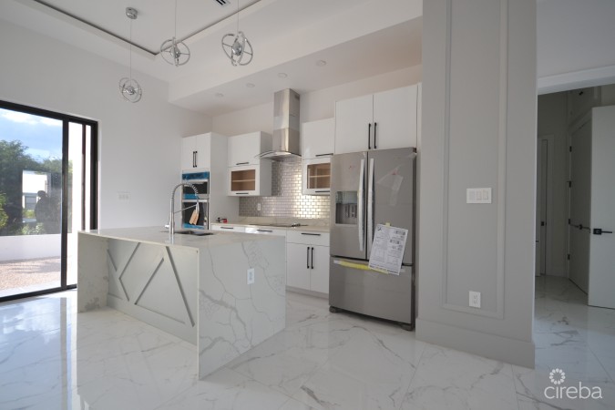 BLOOMBURY VILLAS BRAND NEW!