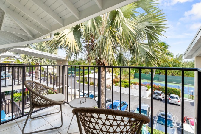 DISCOVERY POINT PENTHOUSE BEACHFRONT