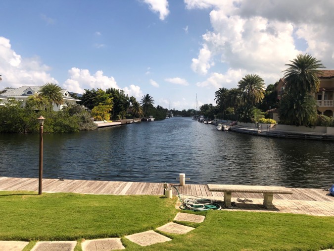 ADMIRALS RETREAT  SMB CORRIDOR WITH DOCK