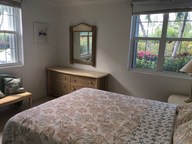 ADMIRALS RETREAT  SMB CORRIDOR WITH DOCK