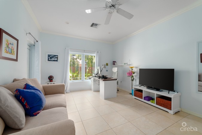 FULLY RENOVATED SAVANNAH GRAND 4 BEDROOM FAMILY HOME