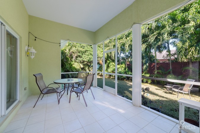 FULLY RENOVATED SAVANNAH GRAND 4 BEDROOM FAMILY HOME