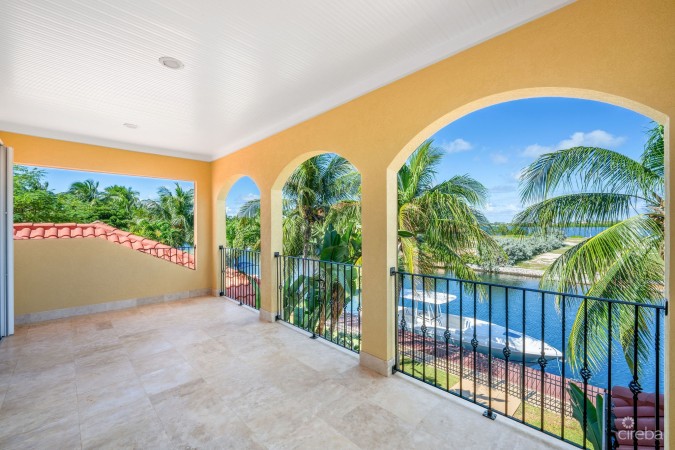 61 HOYA QUAY CRYSTAL HARBOUR