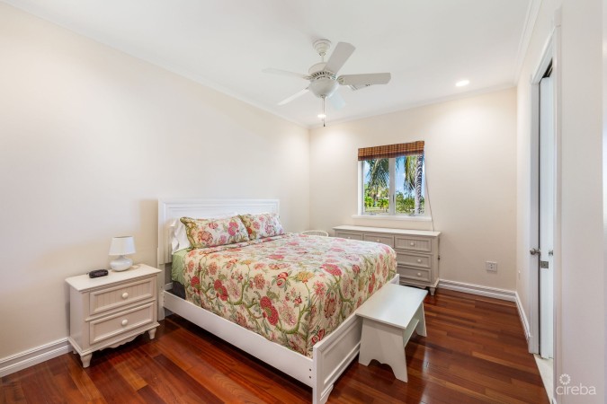 61 HOYA QUAY CRYSTAL HARBOUR