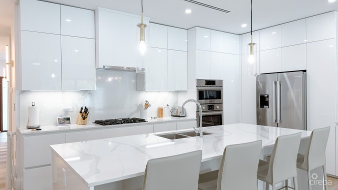 SALT AIR - 4 BED TOWNHOUSE THE SHORES