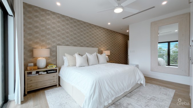 SALT AIR - 4 BED TOWNHOUSE THE SHORES