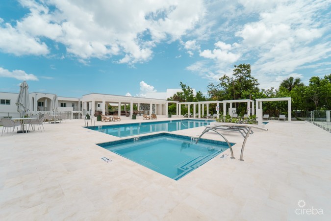 SUNSET POINT 19 - TOP FLOOR  PENTHOUSE WITH PANORAMIC SEA VIEWS