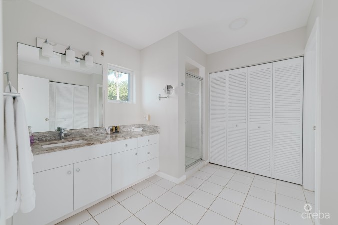 POOLS OF THE KAI - BEACHFRONT OASIS IN RUM POINT