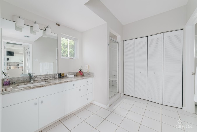 POOLS OF THE KAI - BEACHFRONT OASIS IN RUM POINT