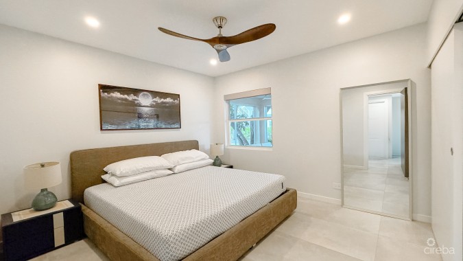 PLANTATION VILLAGE SEVEN MILE BEACH