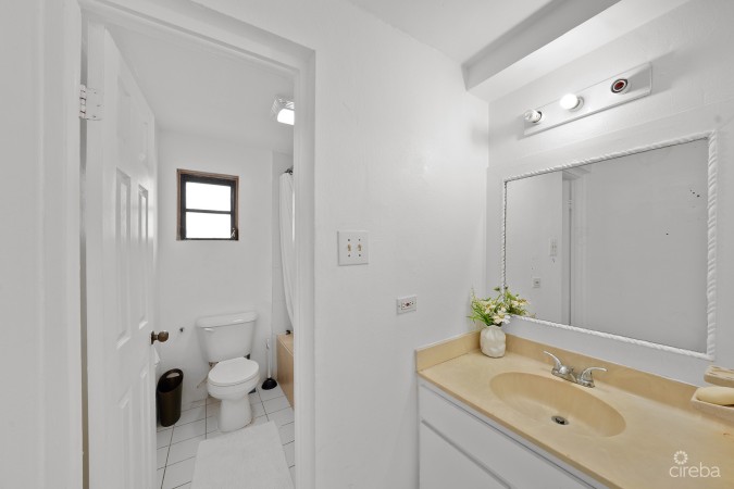 TWO  ONE BED INVESTMENT, 475,000$ EACH! (SOLD TOGETHER ONLY) SOUTH SOUND OR ONE BIG UNIT