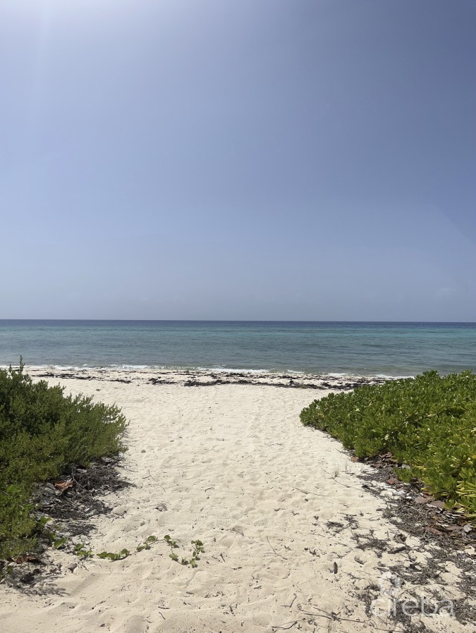 VILLA #6 SECRET BEACH