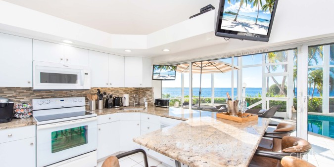 POOLS OF THE KAI - BEACHFRONT OASIS IN RUM POINT