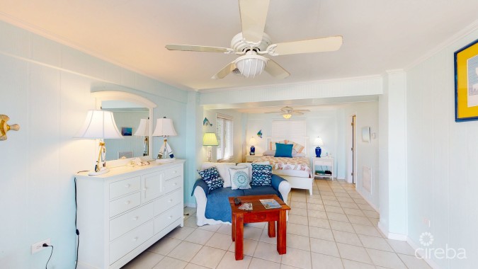 CAYMAN BRAC OCEAN FRONT HOME