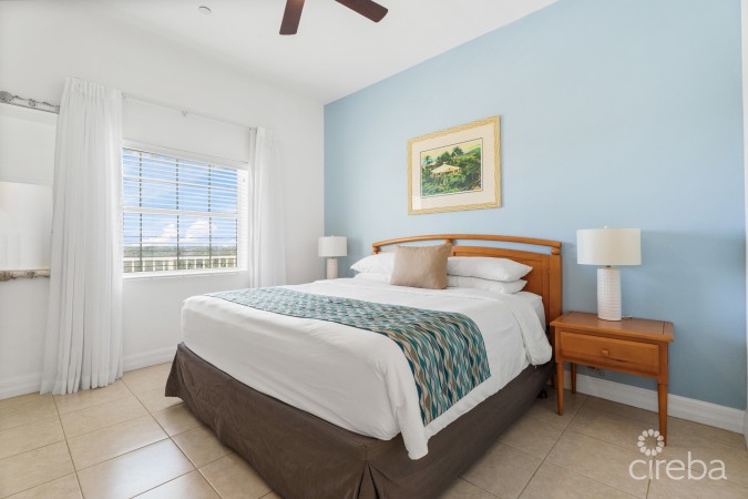 CASTAWAY COVE BEACHFRONT - 2 BED, 2 BATH, A AND B LOCK OFF UNIT