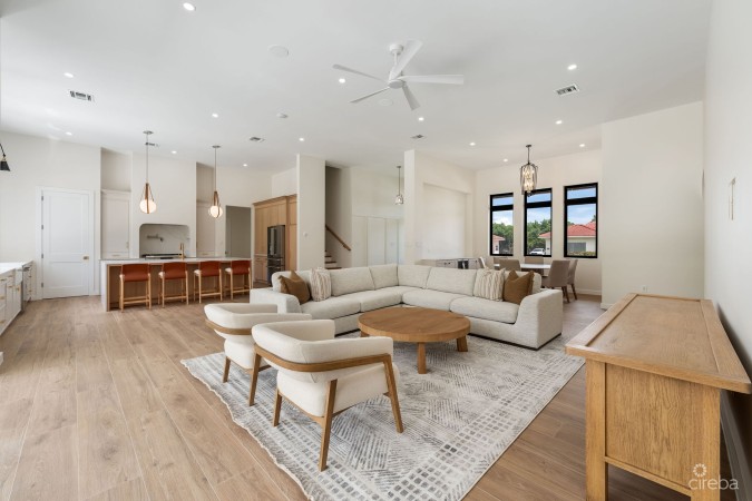 BEL AIR DR, SOUTH SOUND - CUSTOM NEW BUILD