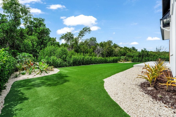 BEL AIR DR, SOUTH SOUND - CUSTOM NEW BUILD