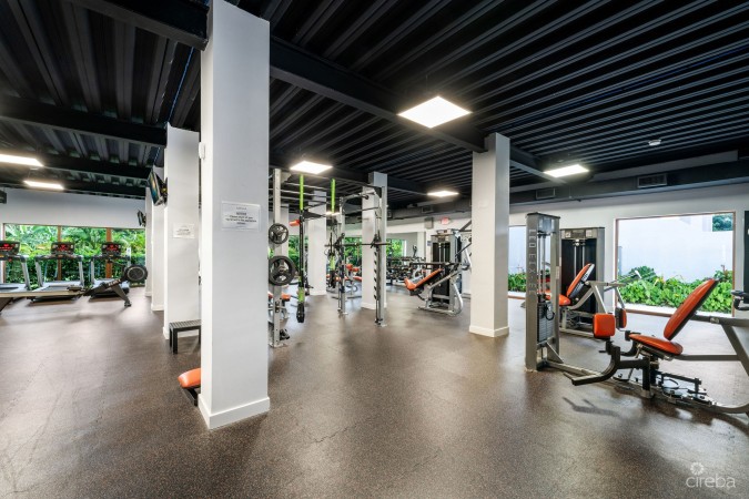 ARVIA 3-BEDROOM CANAL FRONT UNIT WITH DOCK